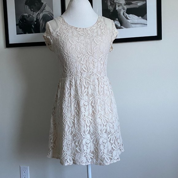 Anthropologie - Coincidence and Chance - Lacey Romantic Summer Dress - Picture 6 of 15